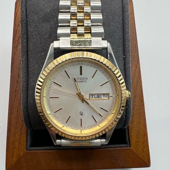 Citizen Accessories Citizen Quartz Day Date Vintage Watch 60r00405